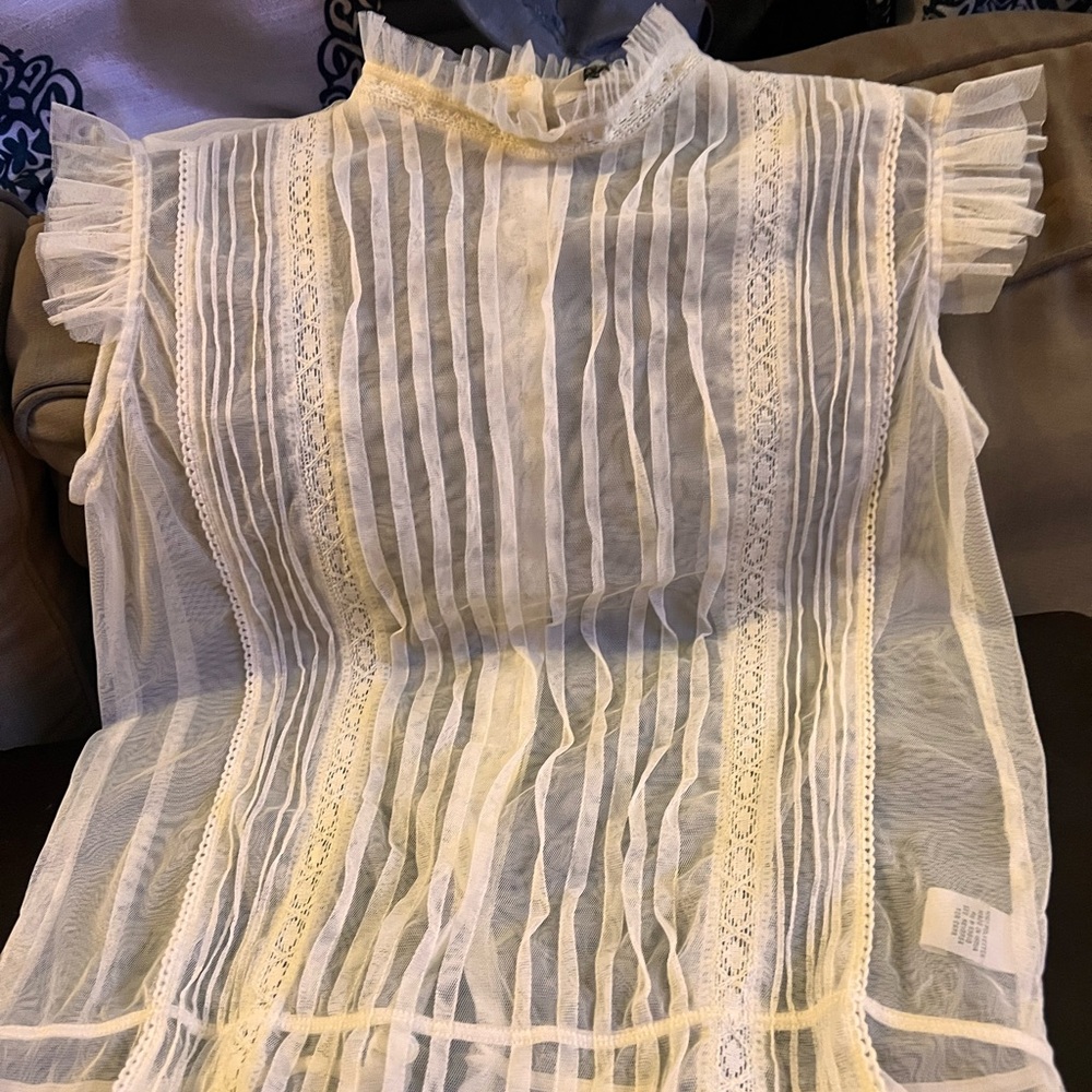 Super cute shear top/blouse